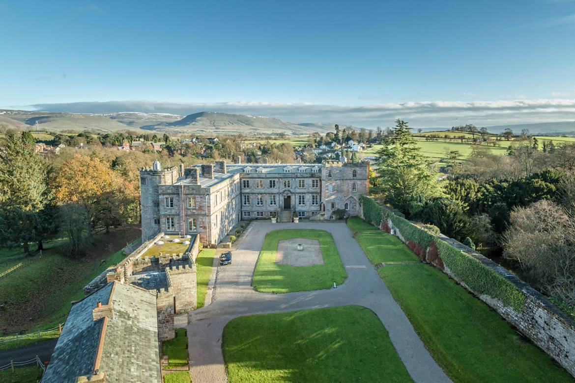 ApplebyCastle1.jpg