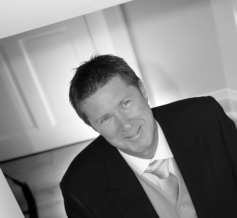 Paul-Rowley.jpg