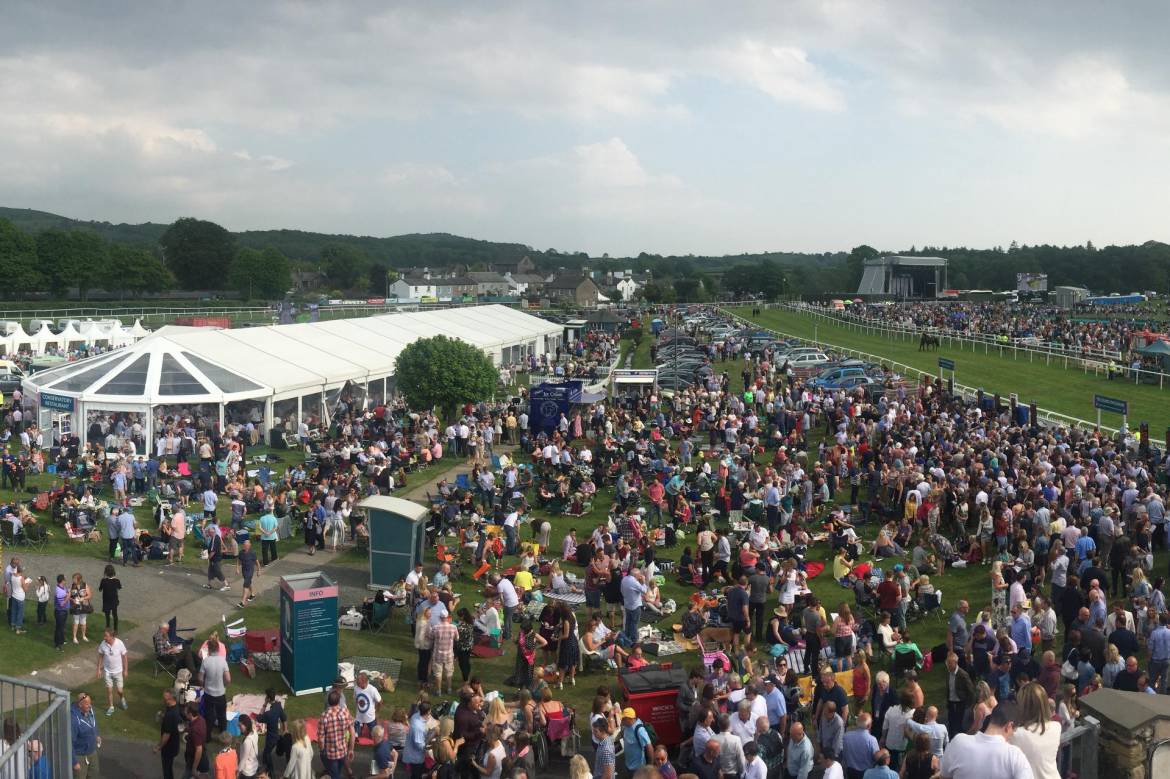cartmel_racecourse-optimised.jpg